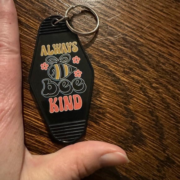 NWOT Keychain: Always Bee Kind - Picture 2 of 3